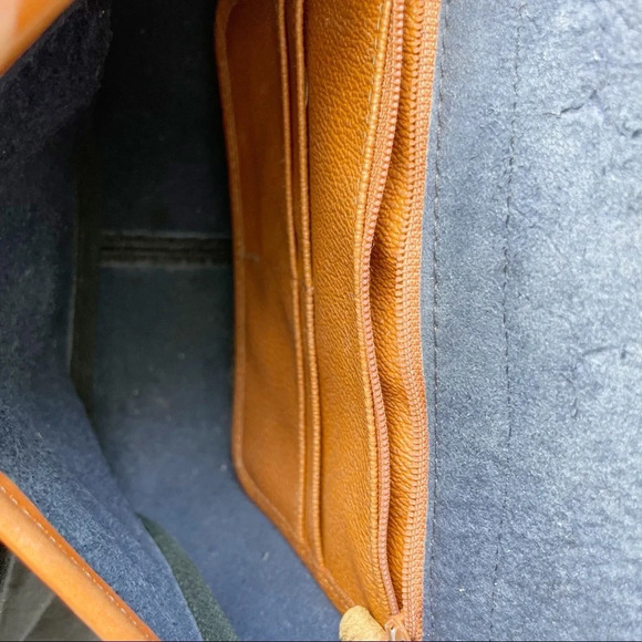 Vintage Dooney & Bourke Equestrian Crossbody Bag pebbled leather - Picture 11 of 12